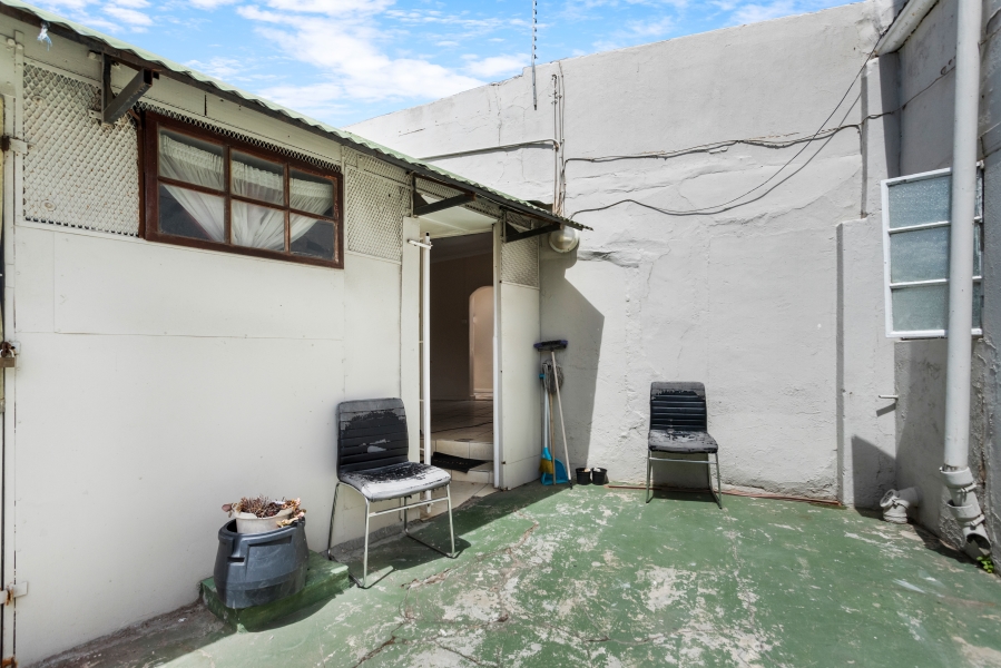 9 Bedroom Property for Sale in Observatory Western Cape